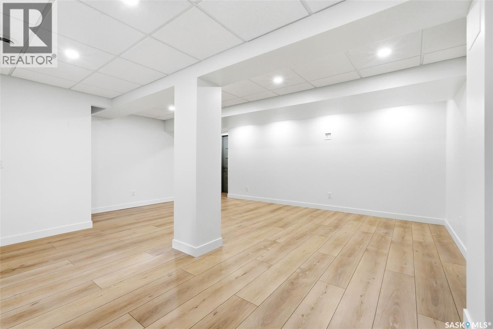 30 MARSH CRESCENT - 22