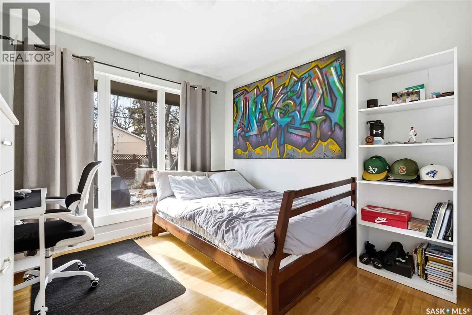 30 MARSH CRESCENT - 16