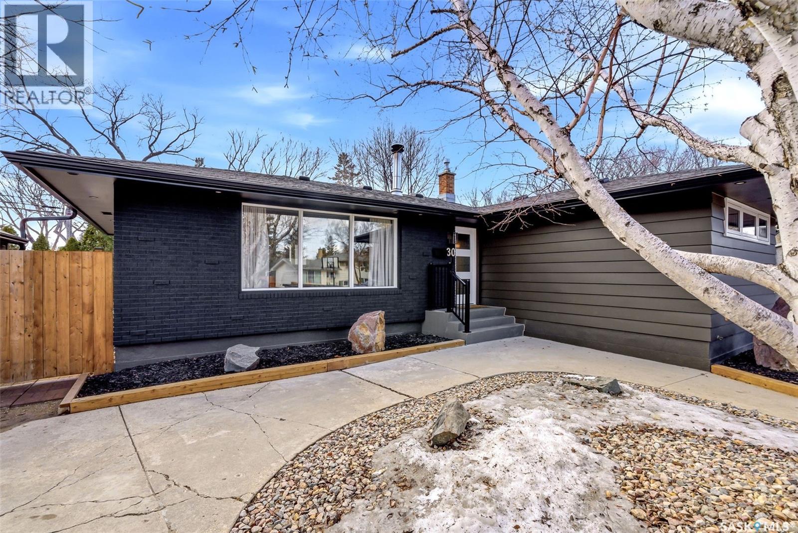 30 MARSH CRESCENT - 29