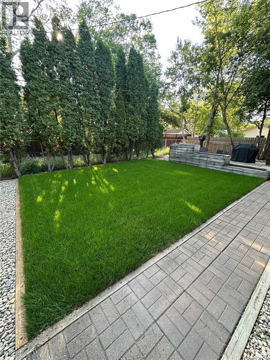 30 MARSH CRESCENT - 33