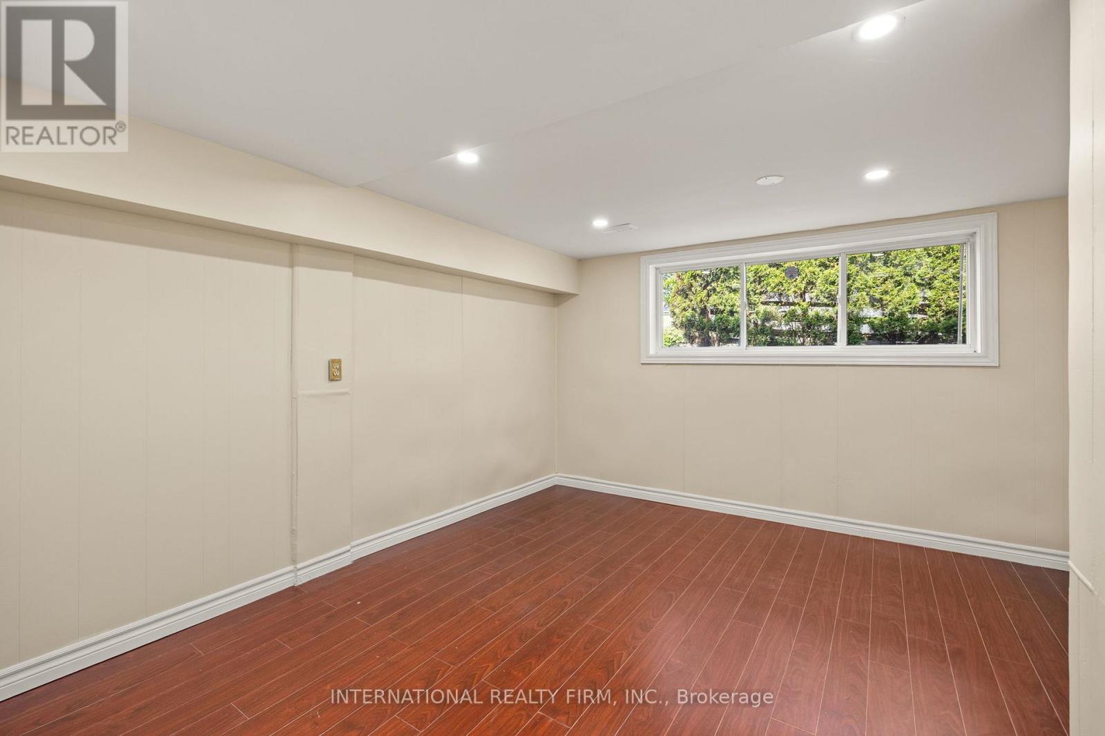 304 BROADWAY - 9