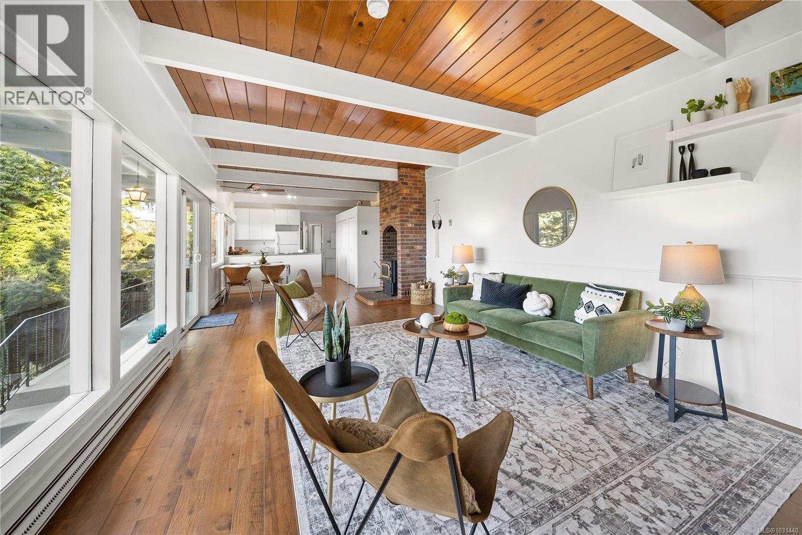 2994 HILLVIEW RD - 9