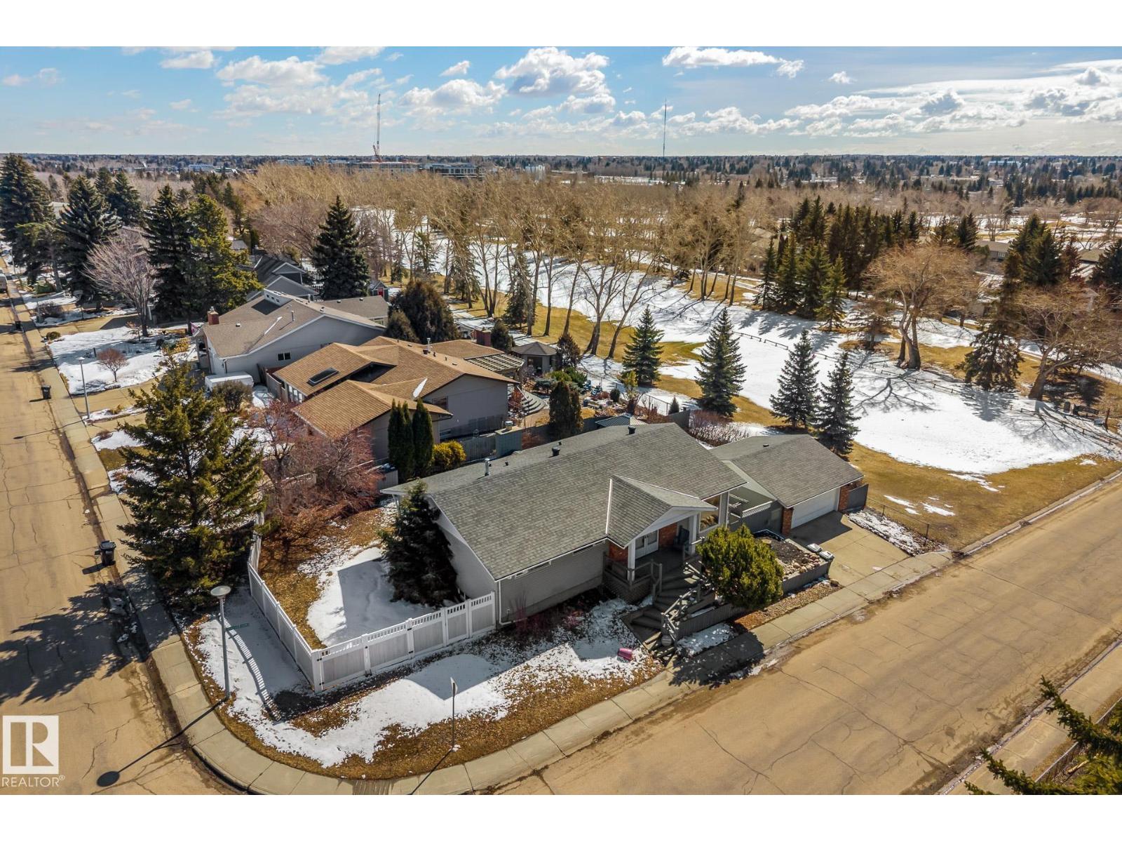 2 BRAESIDE TC, Sherwood Park