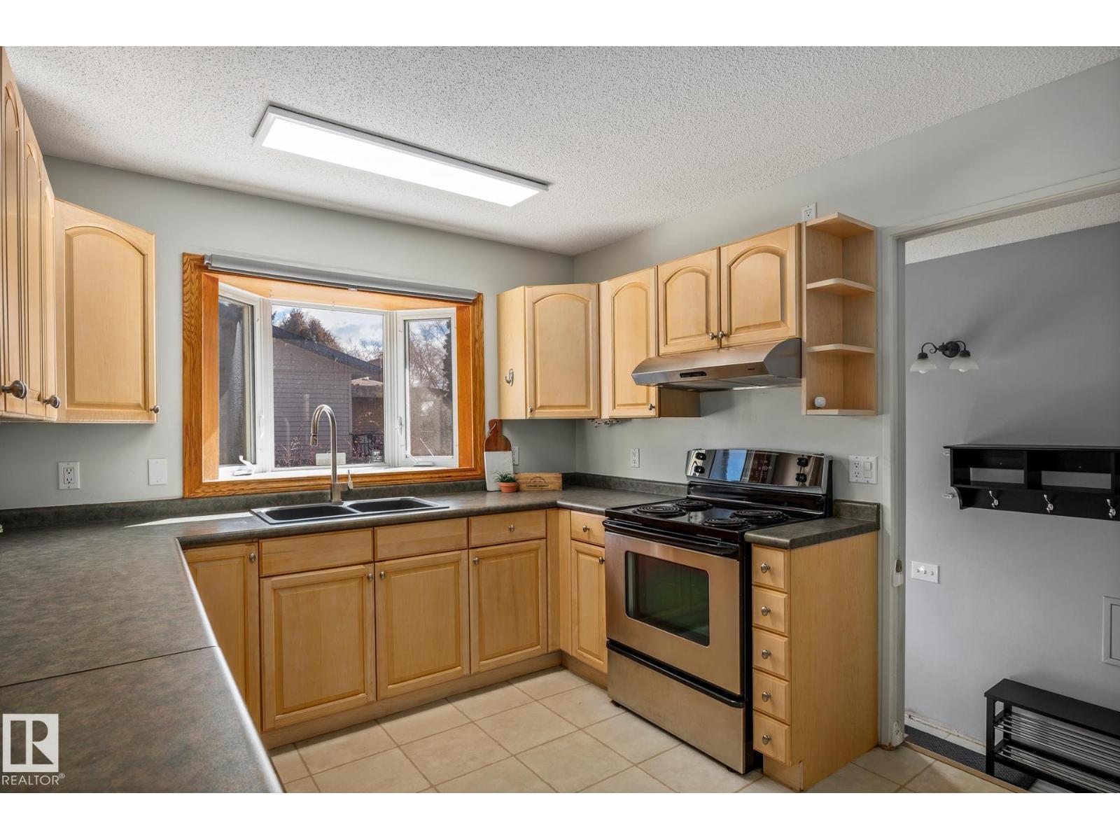 2 BRAESIDE TC, Sherwood Park