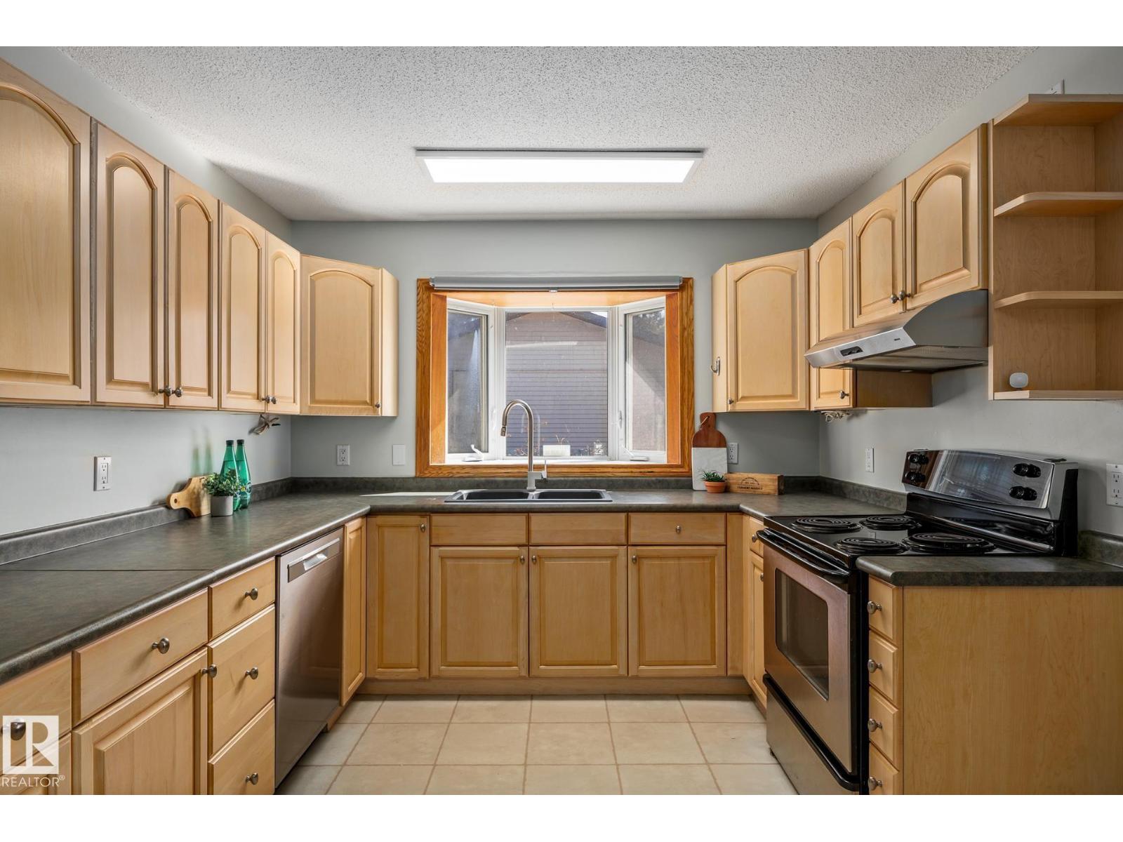 2 BRAESIDE TC, Sherwood Park