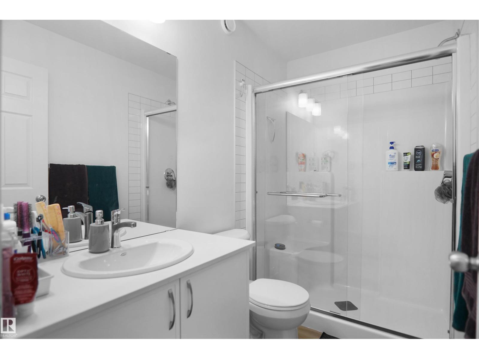 7216 182 AV NW, Edmonton