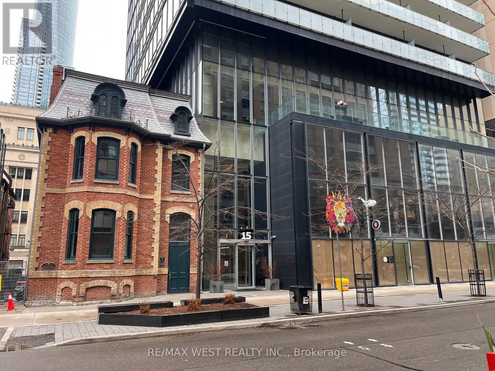 1106 - 15 GRENVILLE STREET