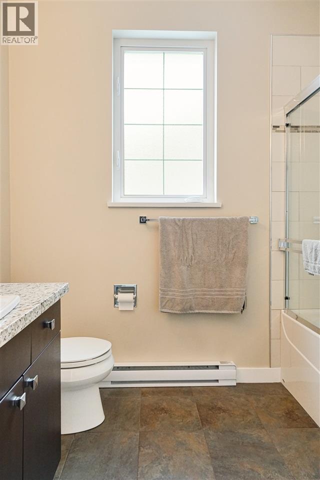 71 WHITE STREET - 12