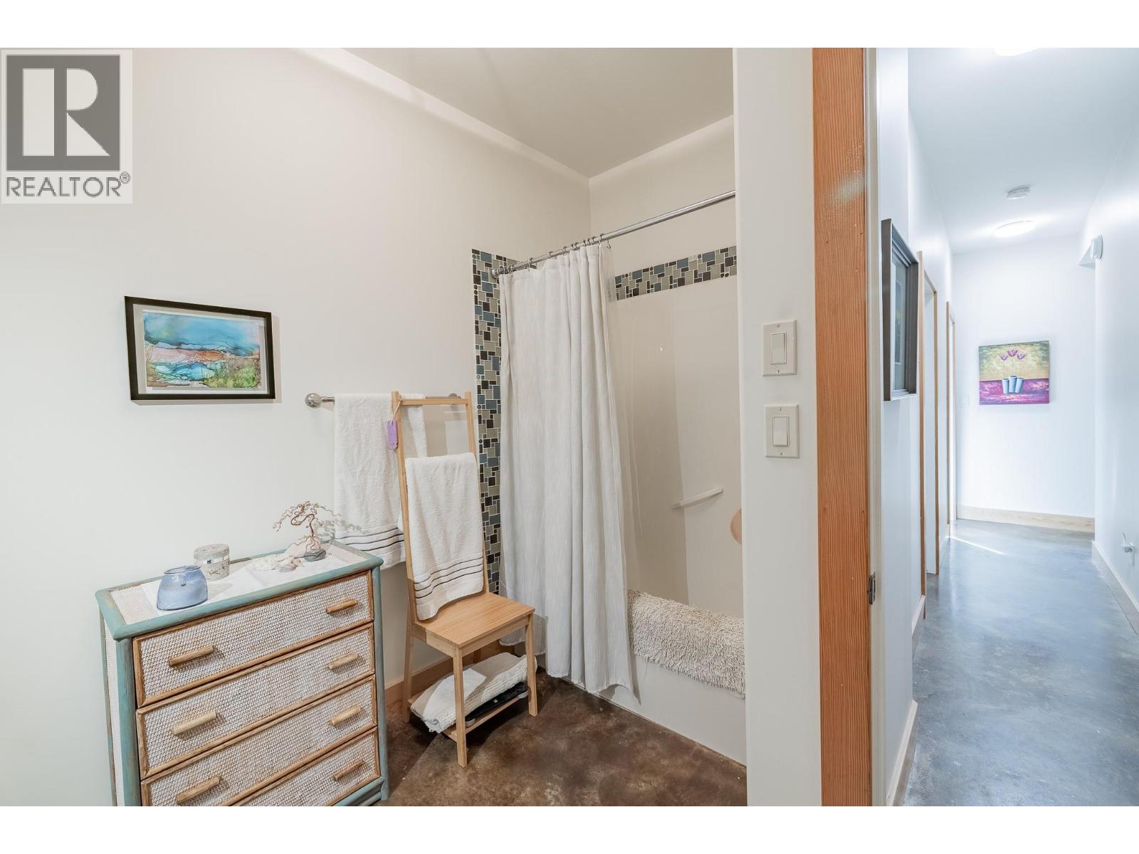 1373 CANTERBURY WAY - 53