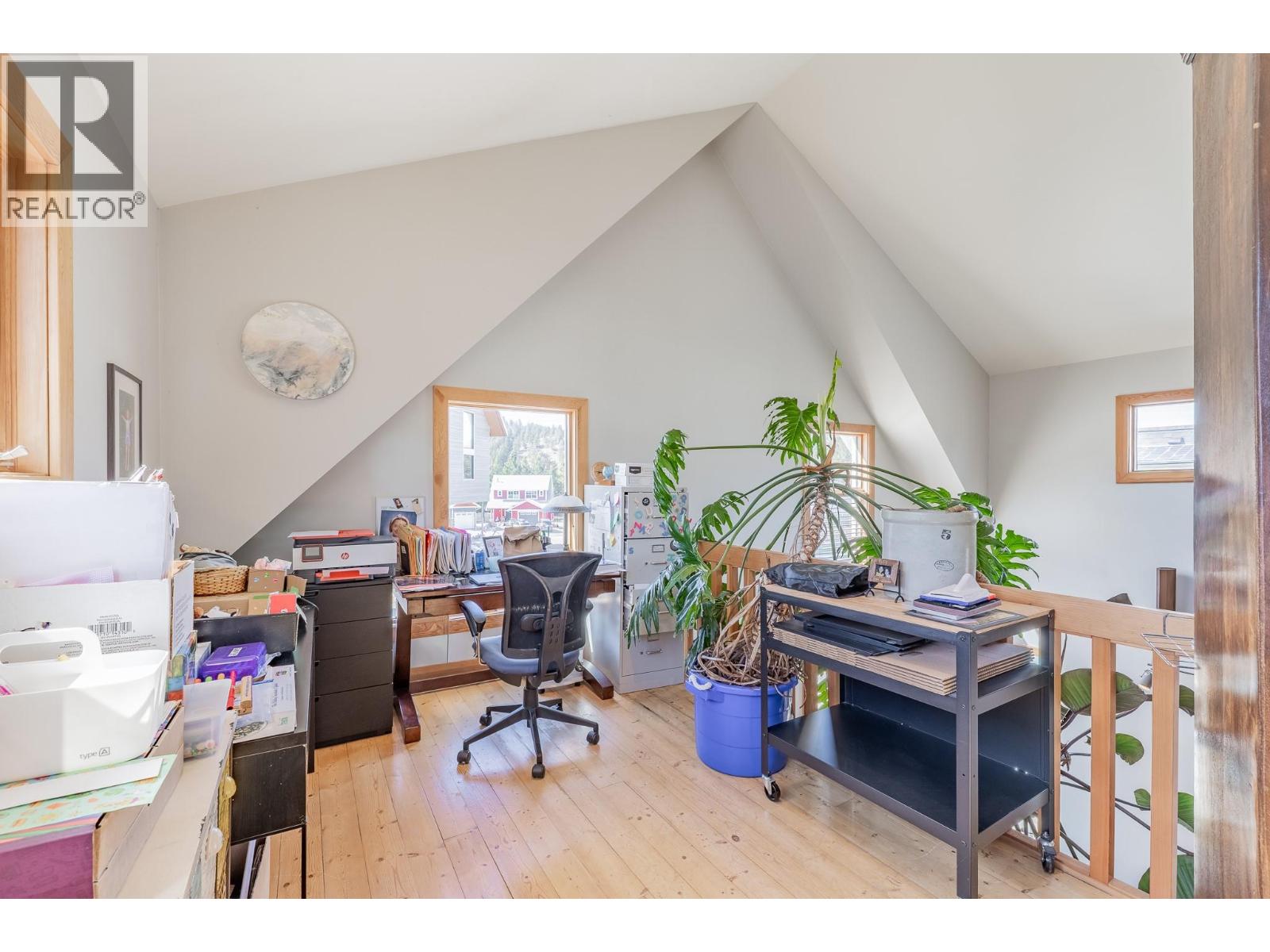 1373 CANTERBURY WAY - 34