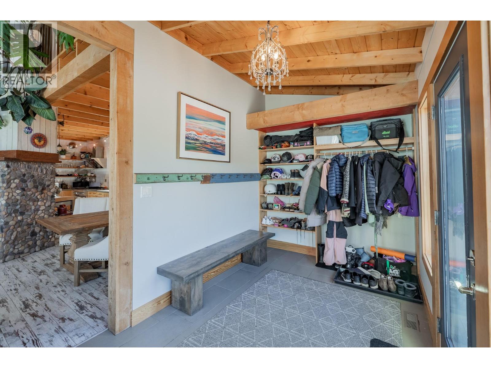 1373 CANTERBURY WAY - 66