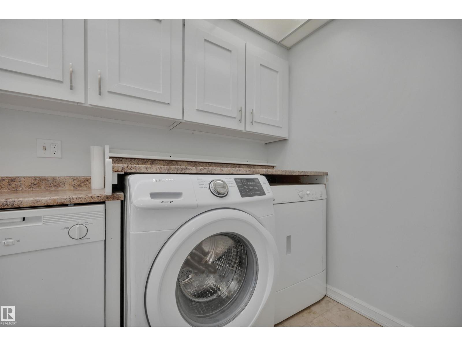 #204 8125 110 ST NW, Edmonton