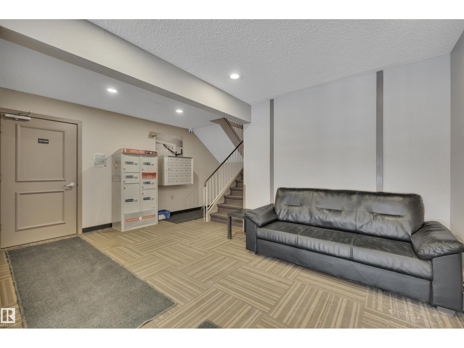 #204 8125 110 ST NW, Edmonton