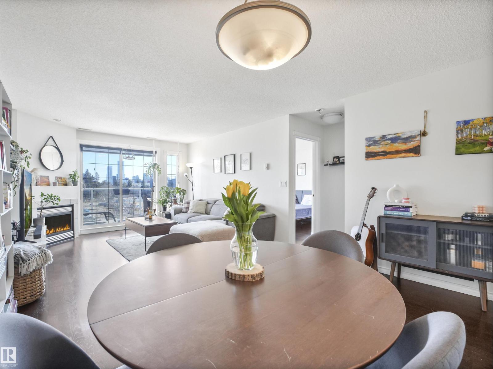 #401 12110 106 AV NW, Edmonton