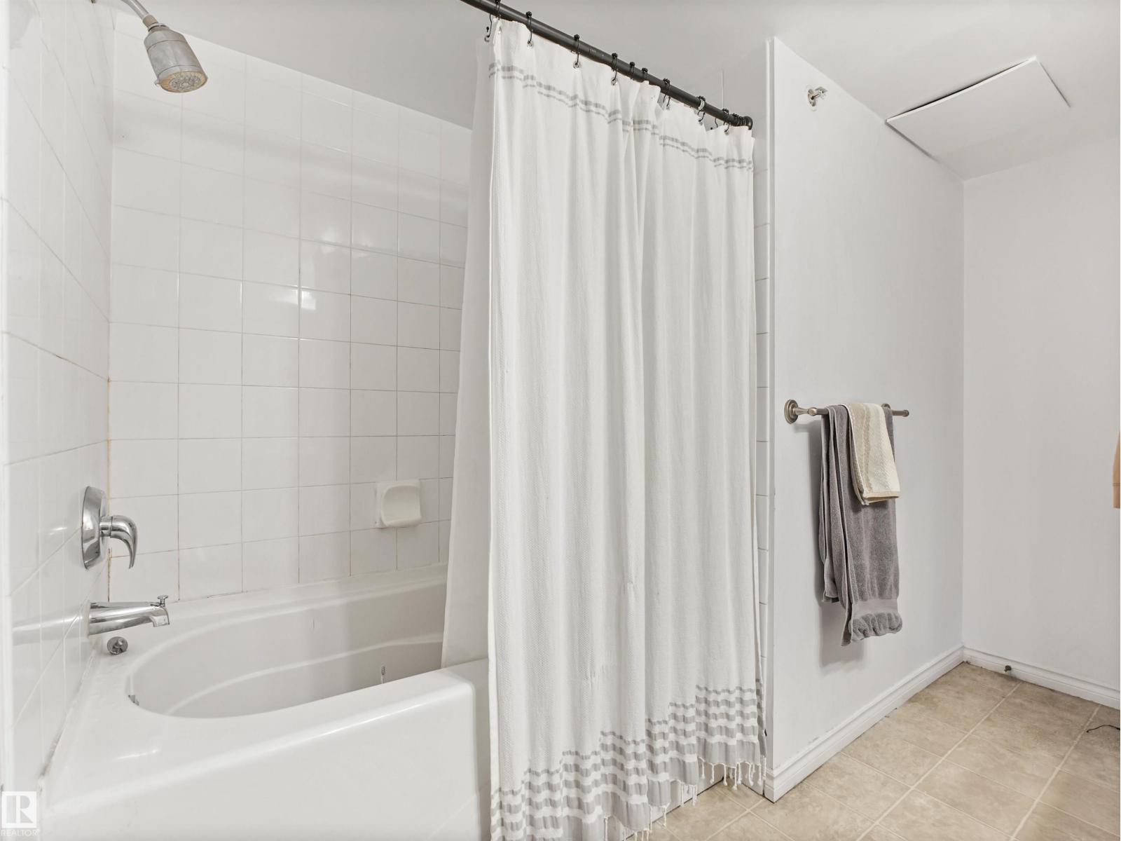 #401 12110 106 AV NW, Edmonton