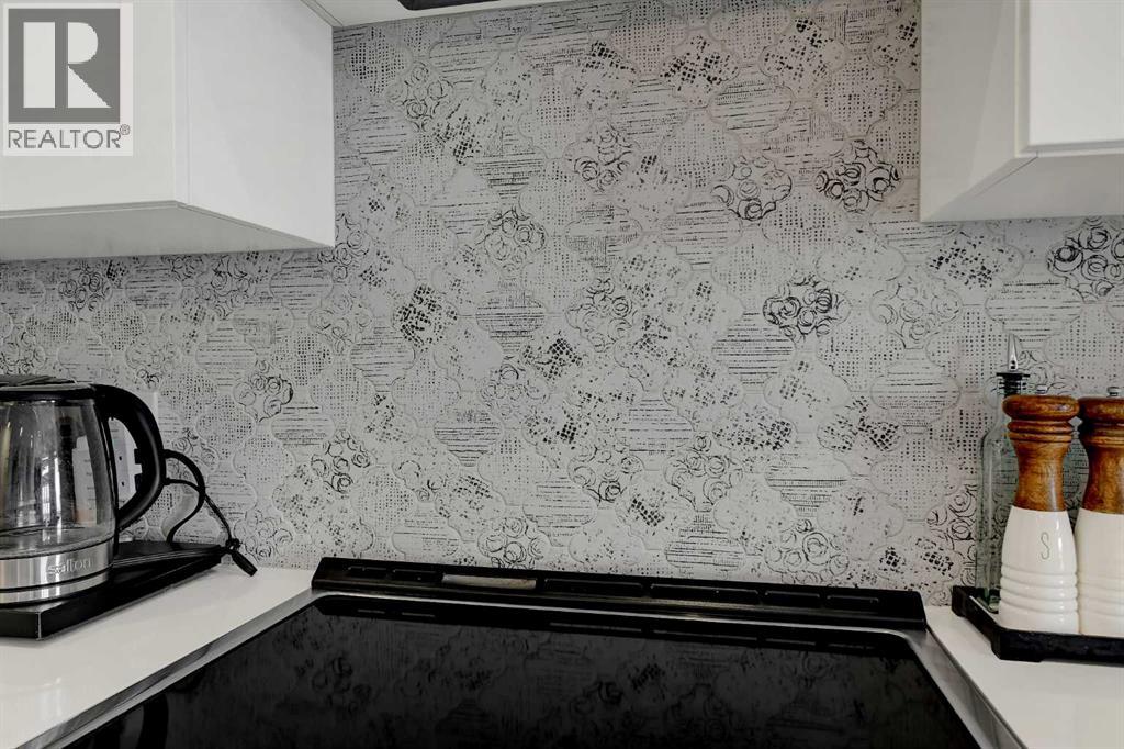 10230 67 AVENUE - 15