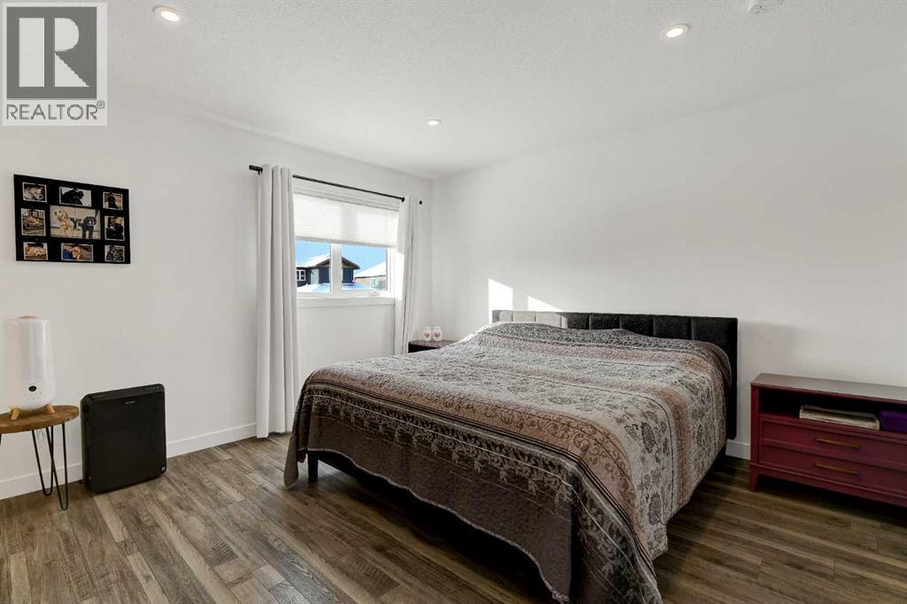 10230 67 AVENUE - 25