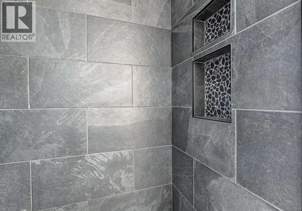 10230 67 AVENUE - 32