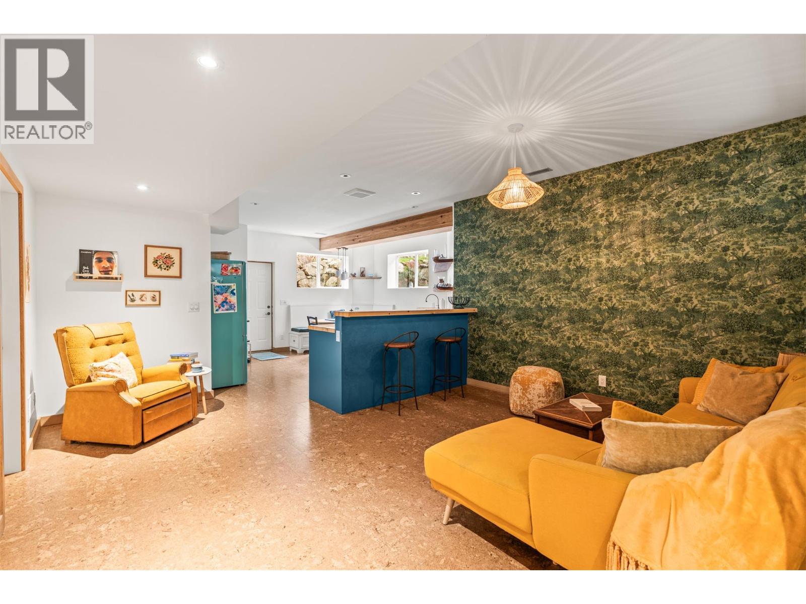 #7 13341 KIDSTON ROAD - 36