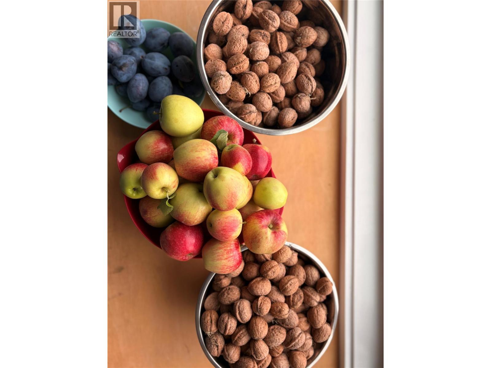 5192 Huston Road, Peachland