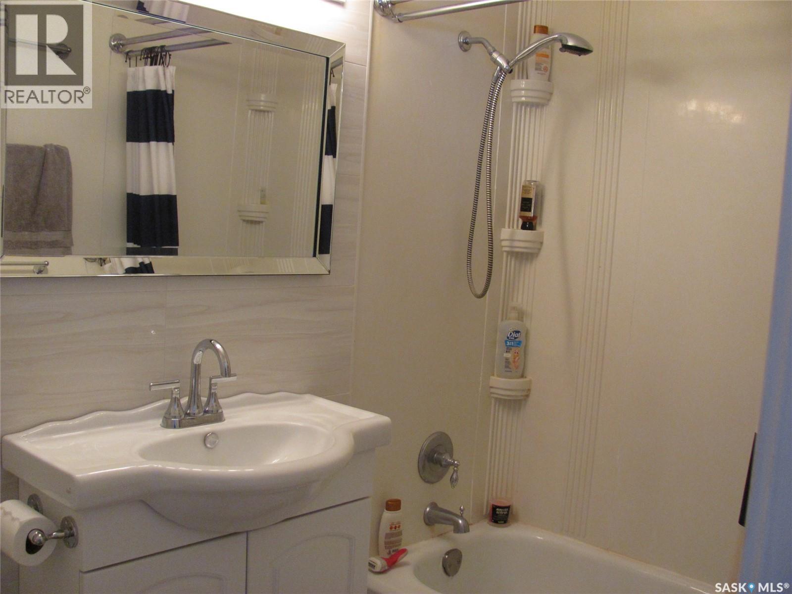 314 MAIN STREET - 10