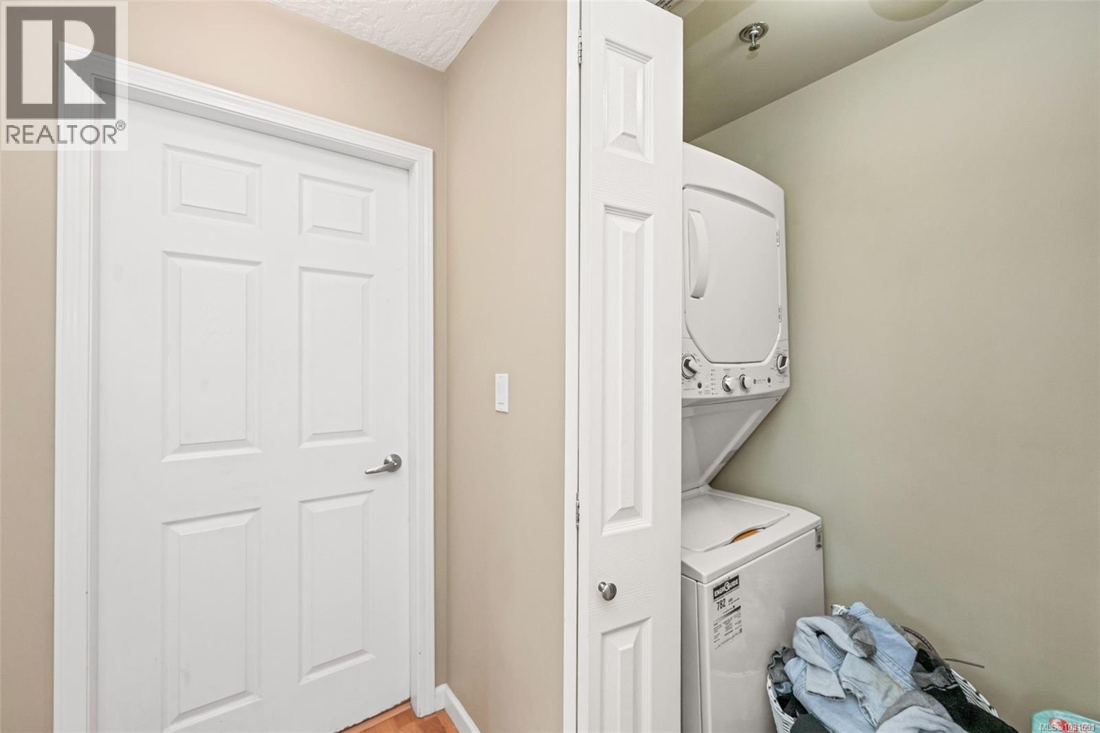 #211 383 WALE RD - 8