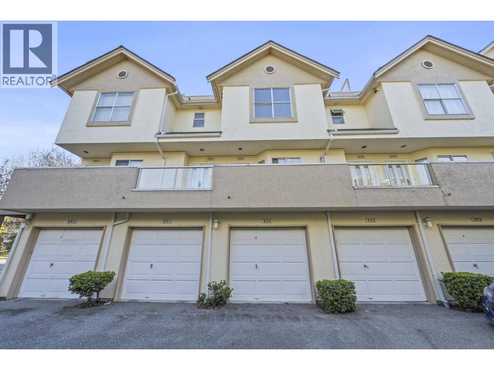 302 8600 WESTMINSTER HIGHWAY, Richmond