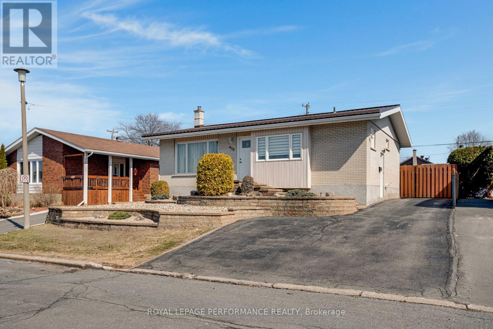 459 THERIAULT STREET