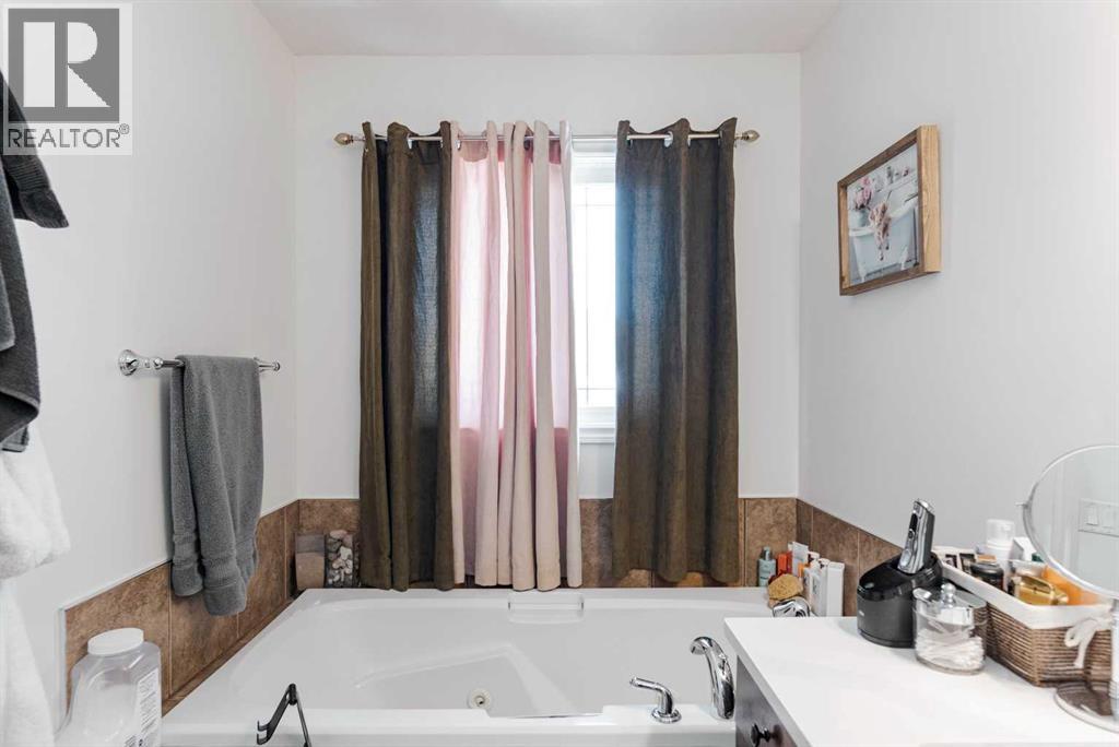 249 Coyote Crescent, Fort McMurray