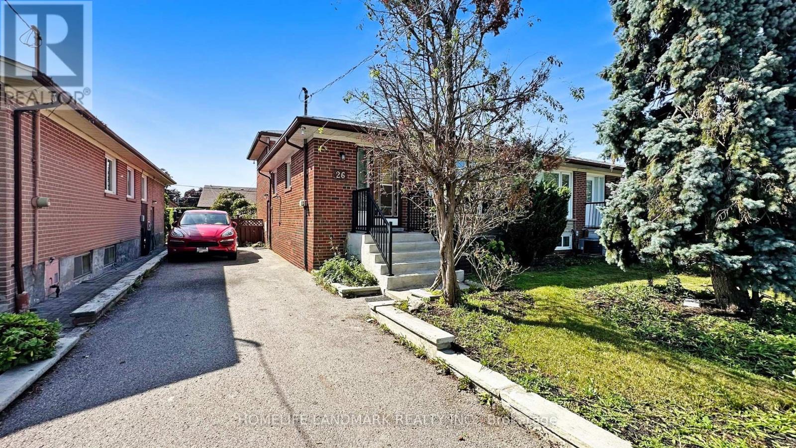 26 ROYWOOD DRIVE - 1