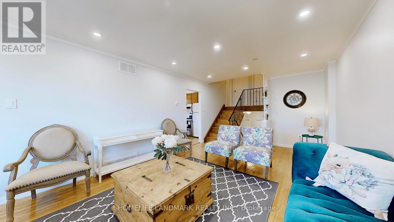 26 ROYWOOD DRIVE - 10