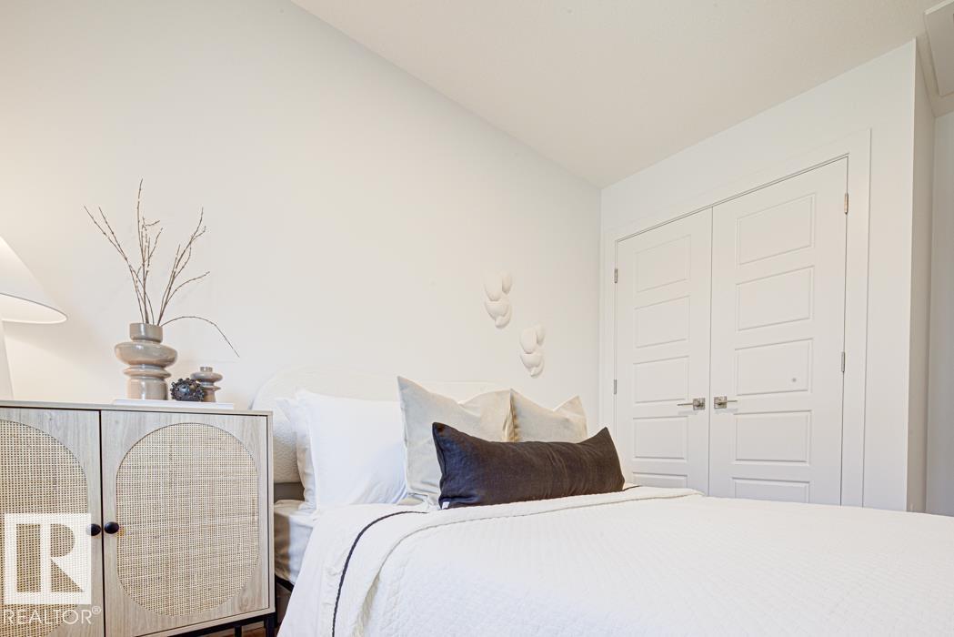 18705 18A AV NW, Edmonton