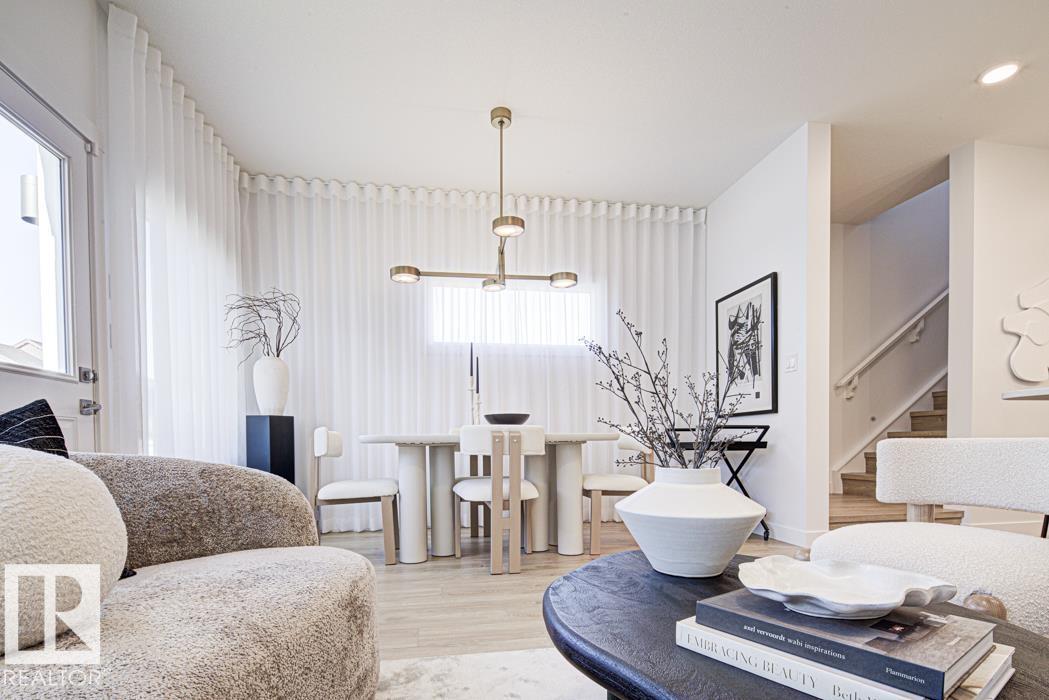 18705 18A AV NW, Edmonton