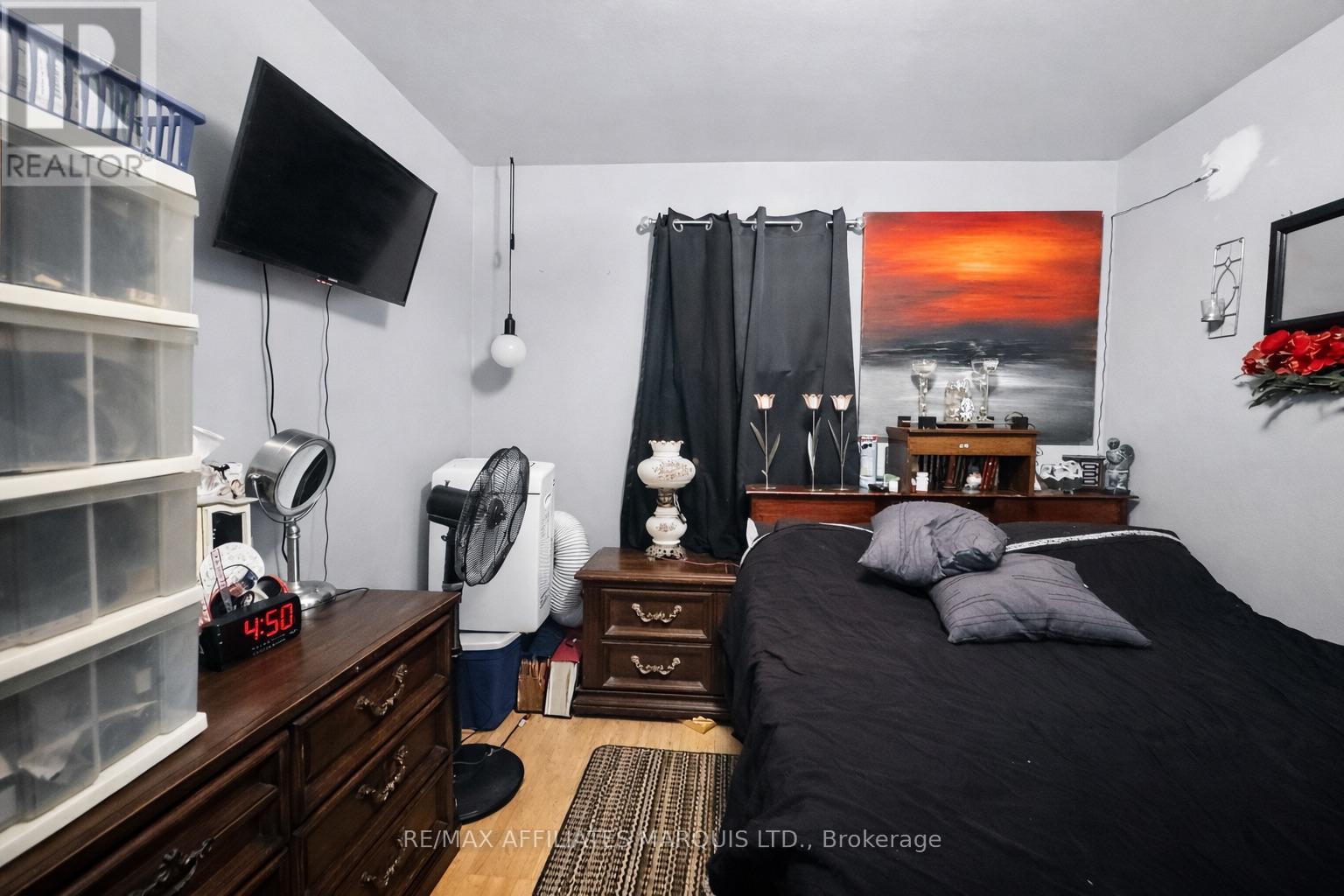 115 PRINCE ALBERT STREET - 9