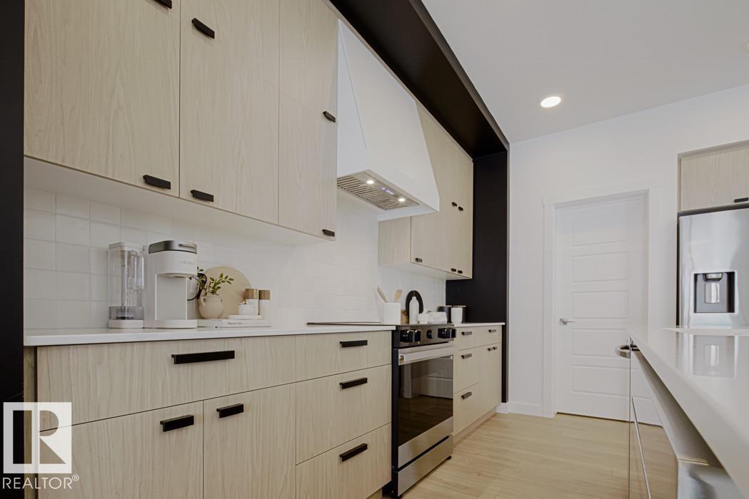 2712 188 ST NW, Edmonton