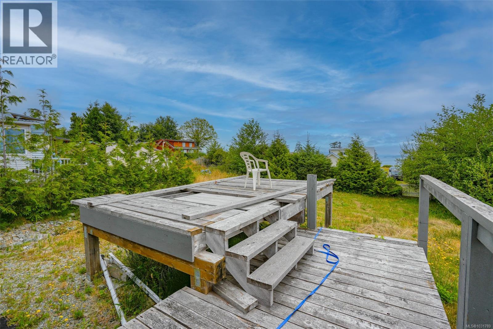 1098 Sixth Ave, Ucluelet