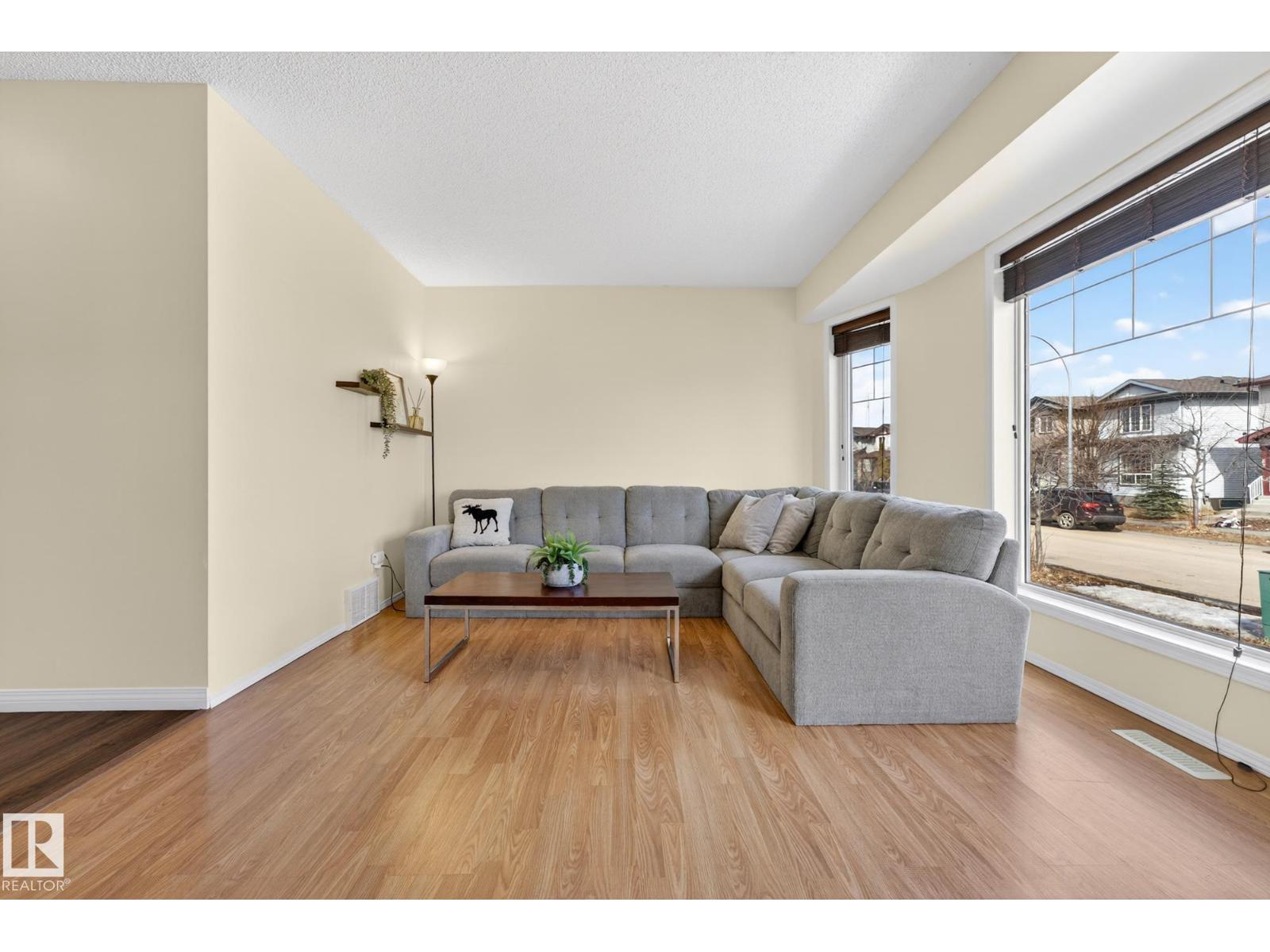 88 BIRCHMONT DR, Leduc