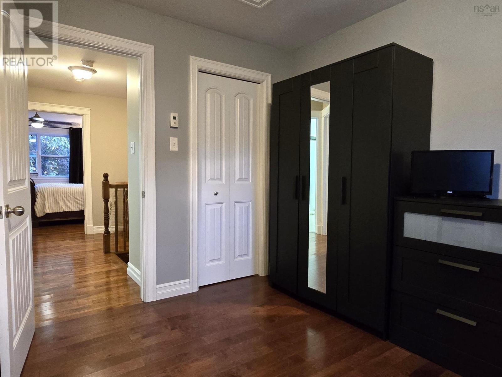 Property 21 of 26 of 52 Viridian Drive