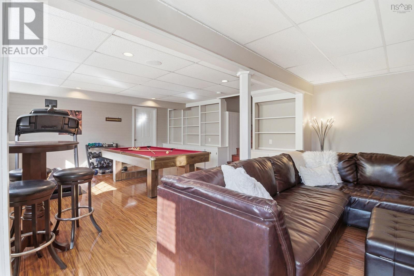 76 BIRCHWOOD COURT - 32