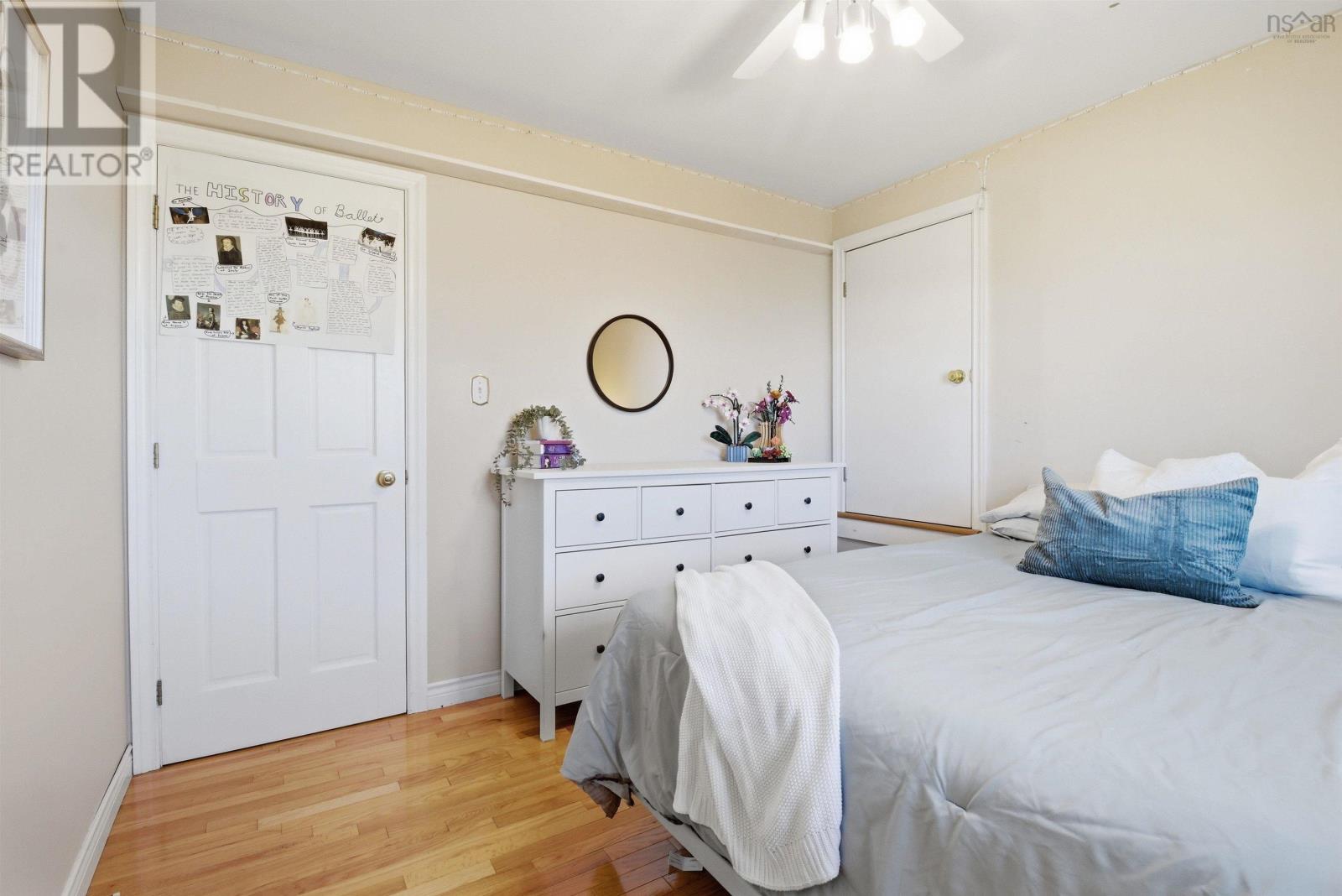 76 BIRCHWOOD COURT - 28