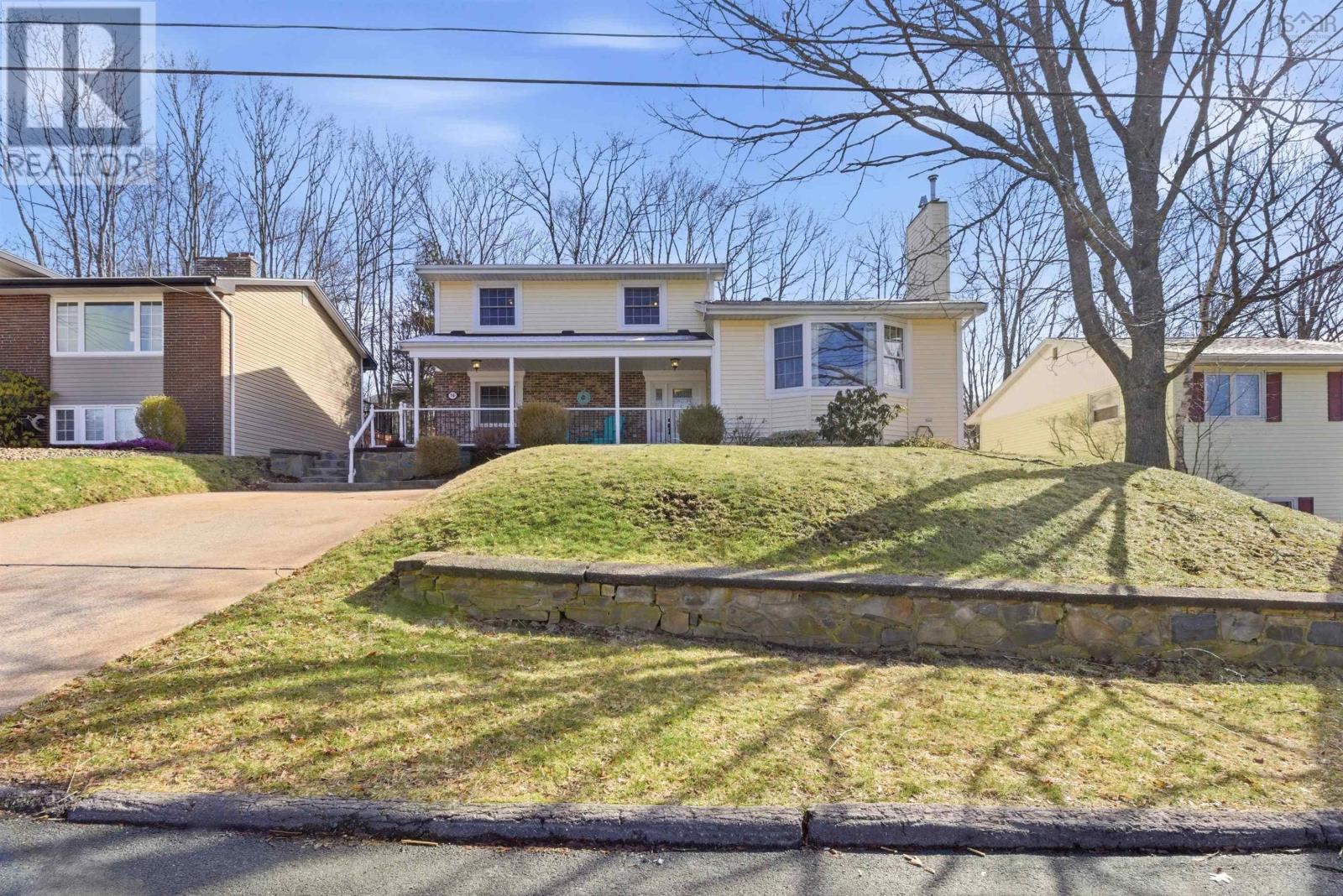 76 BIRCHWOOD COURT - 18