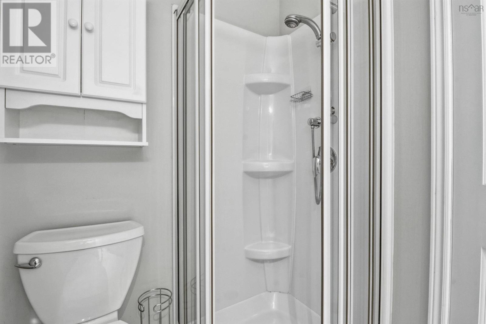 76 BIRCHWOOD COURT - 21