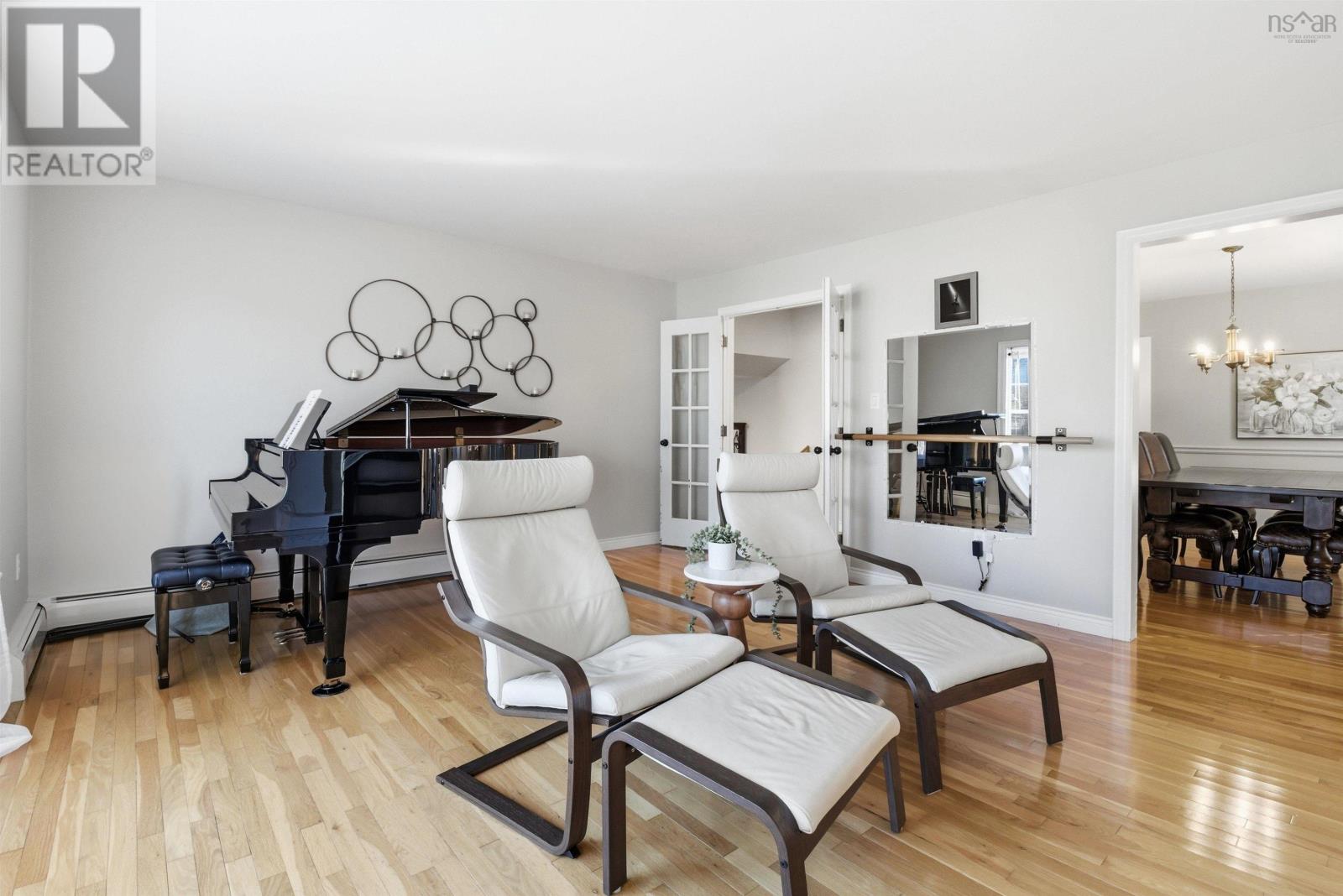 76 BIRCHWOOD COURT - 12