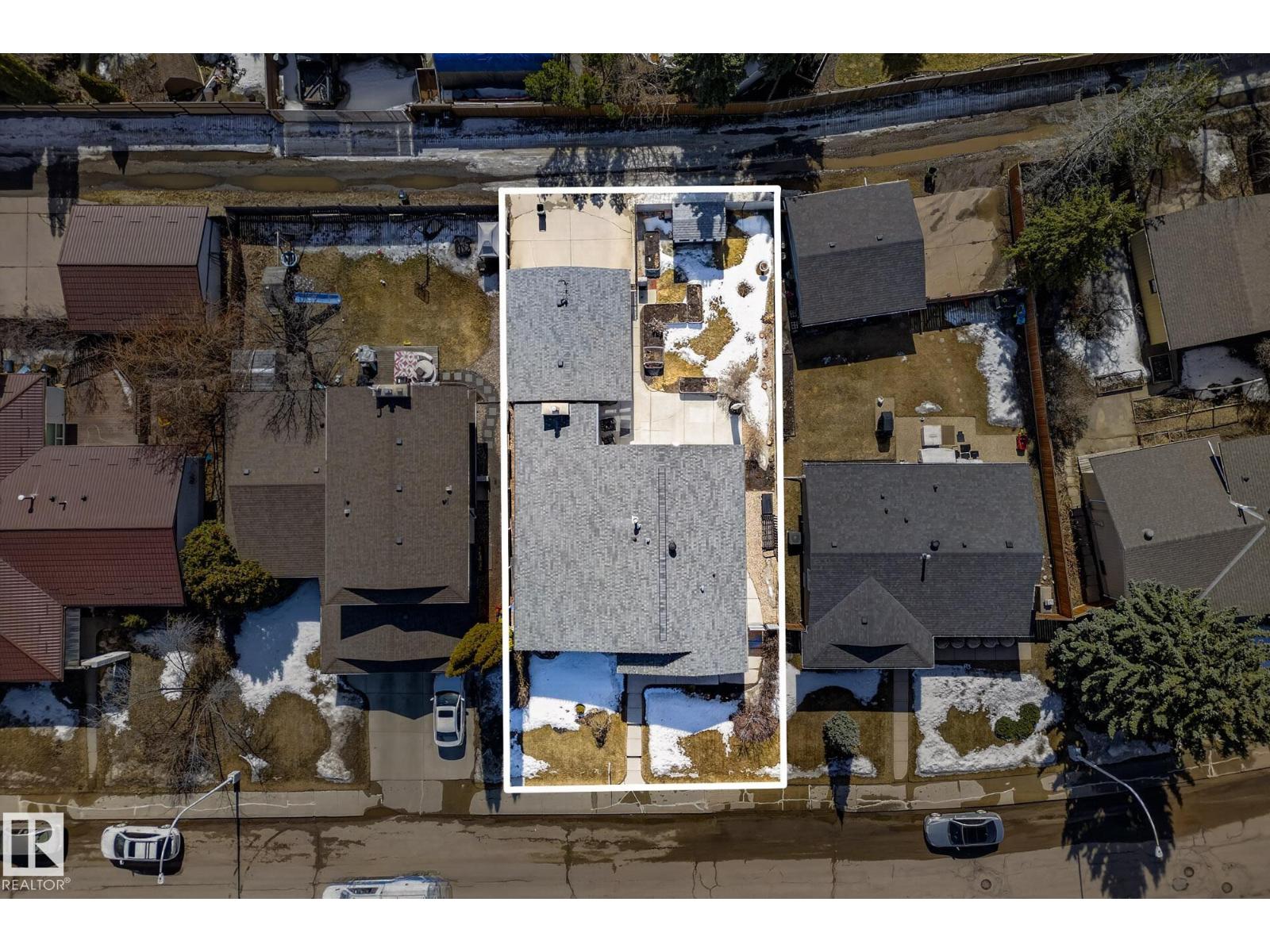 11715 28 AV NW, Edmonton