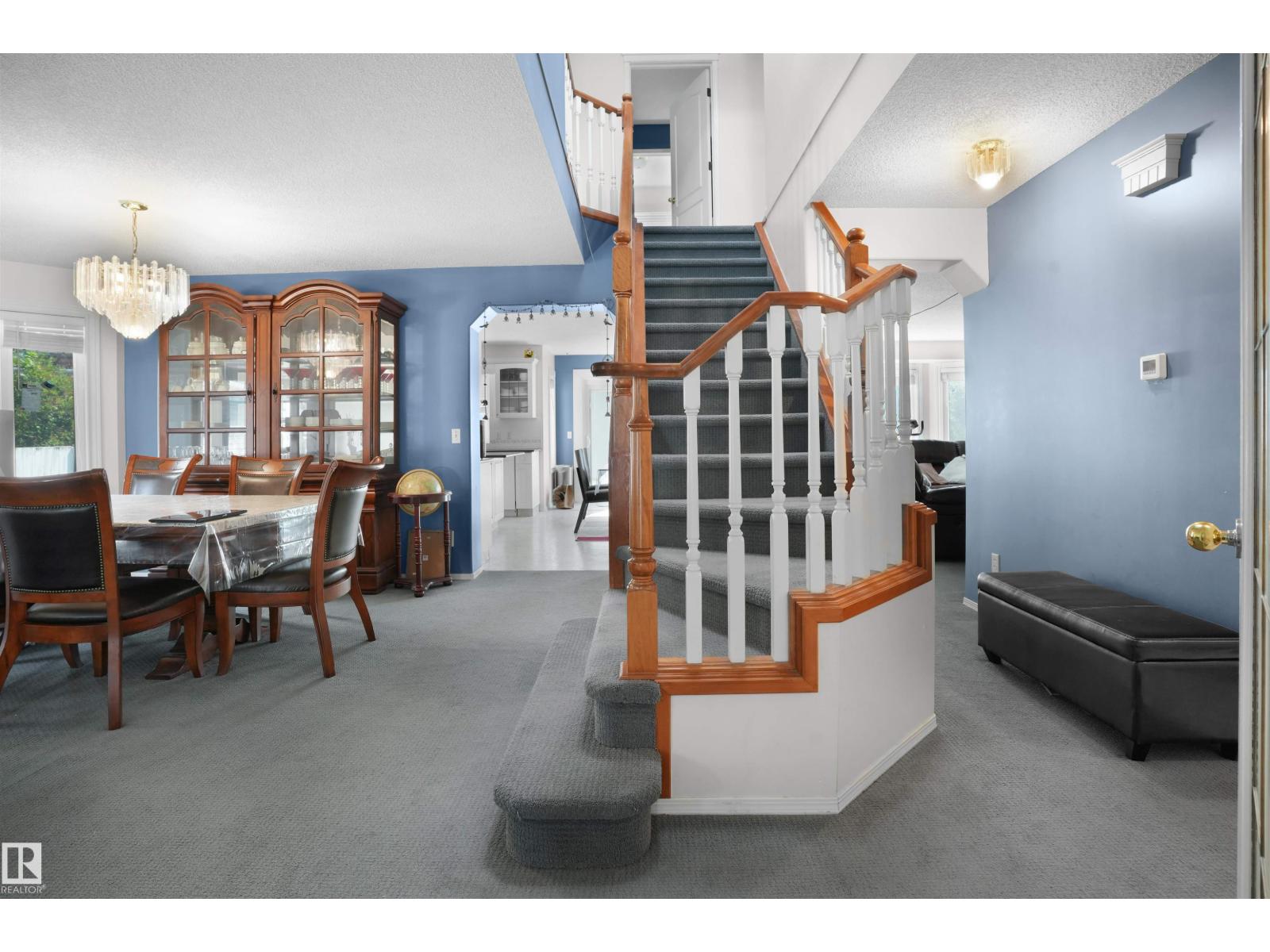 2715 44A AV NW, Edmonton