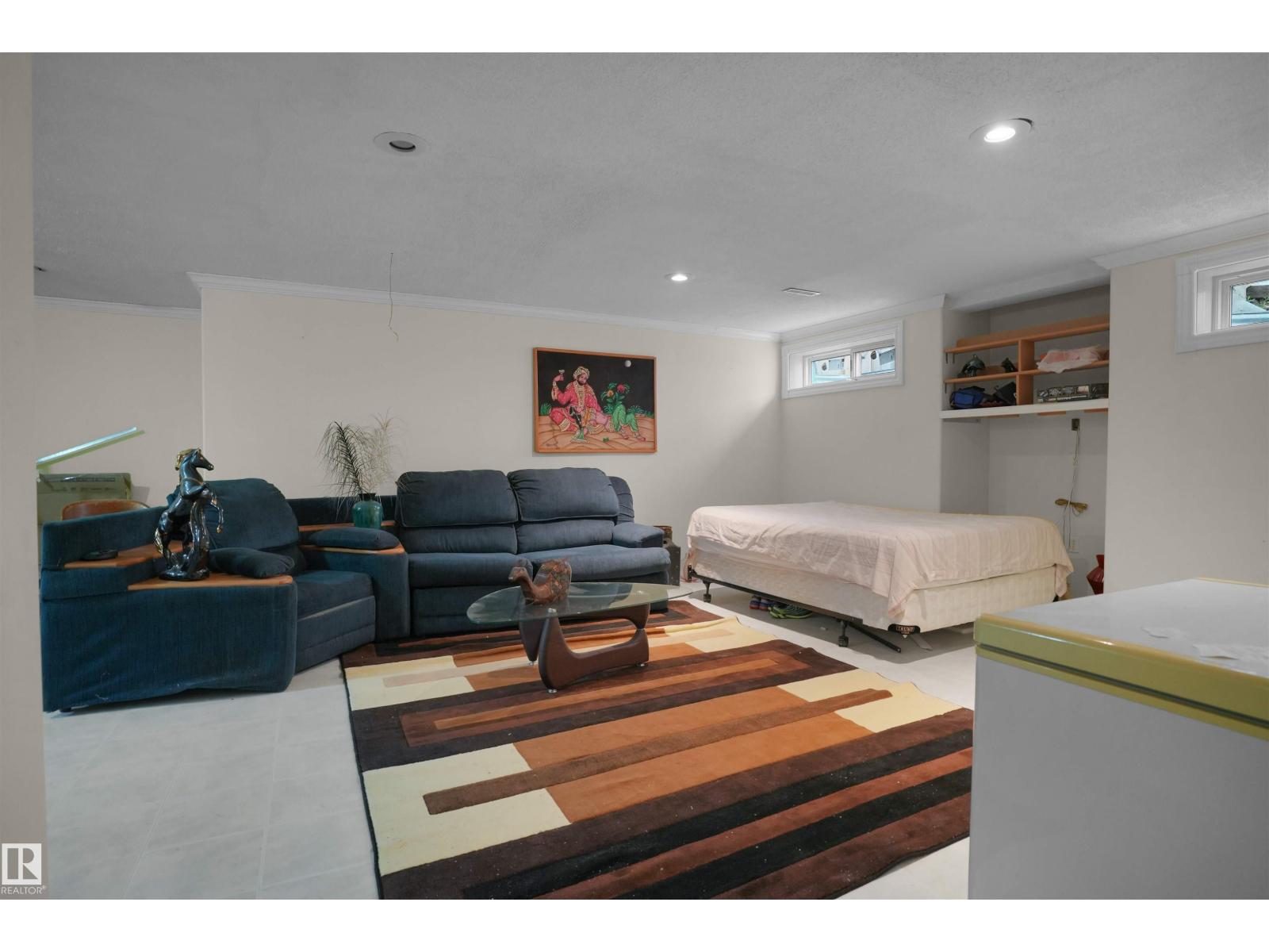 2715 44A AV NW, Edmonton