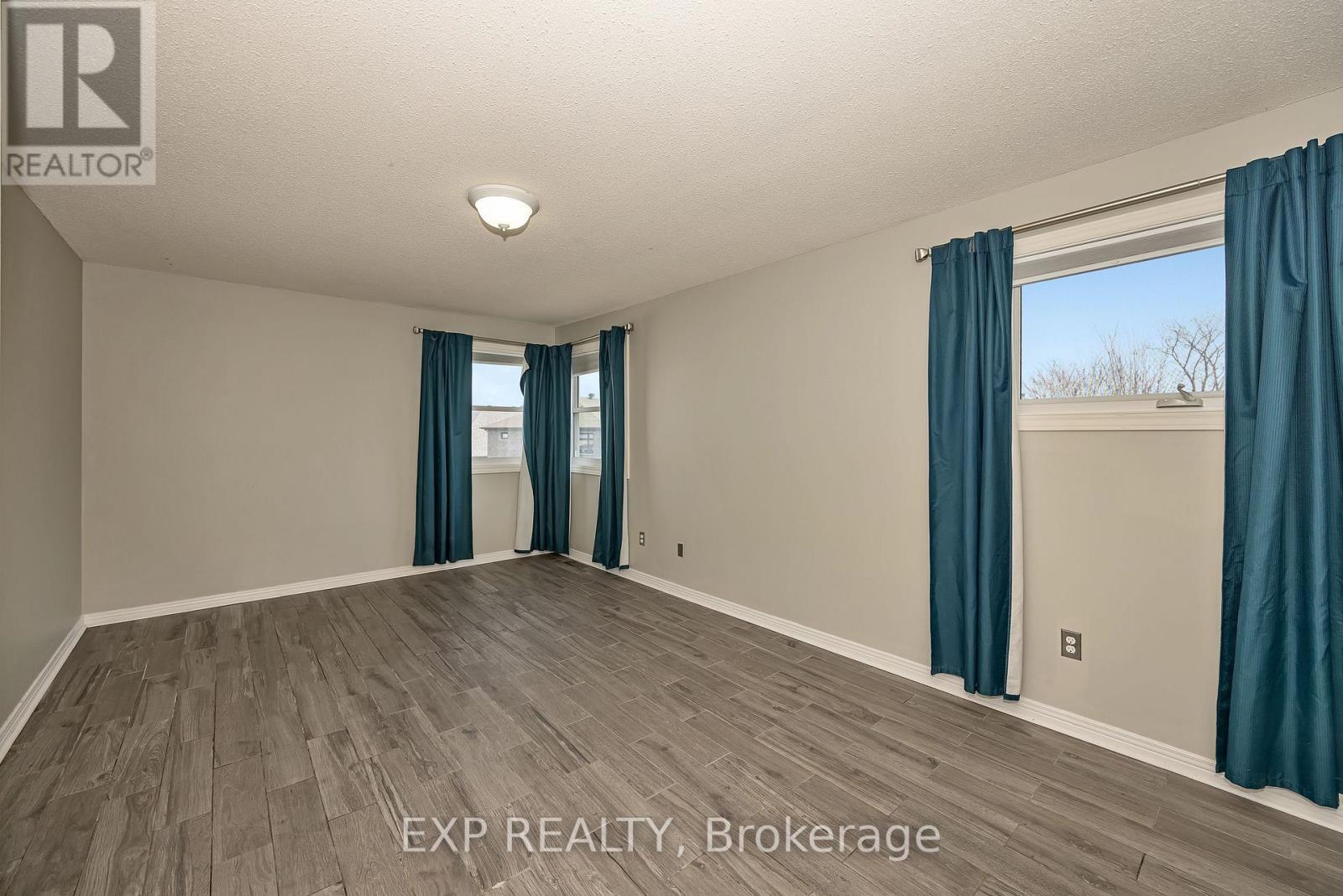 1797 BELVAL CRESCENT - 23