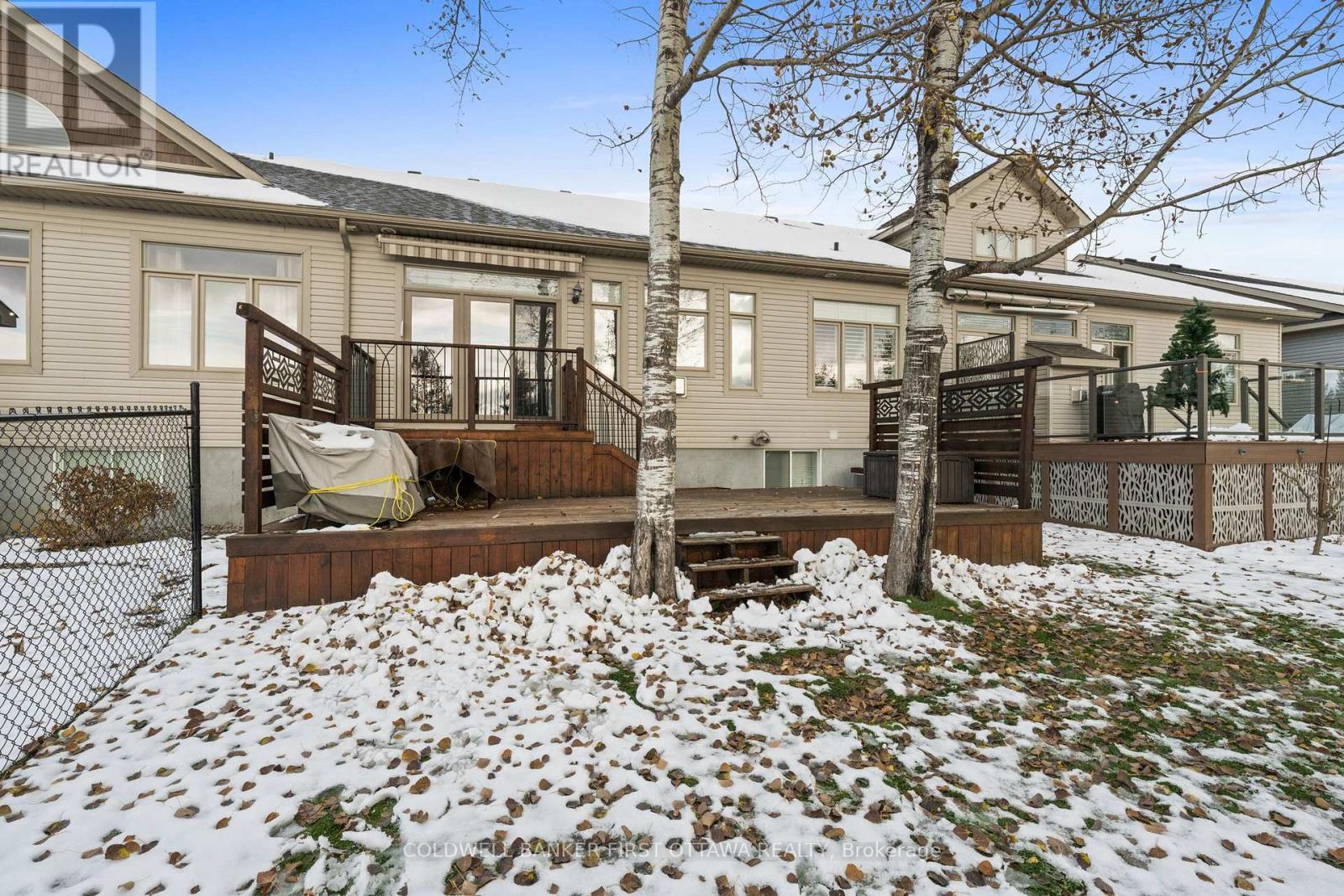 239 ROYAL LANDING GATE — photo 29
