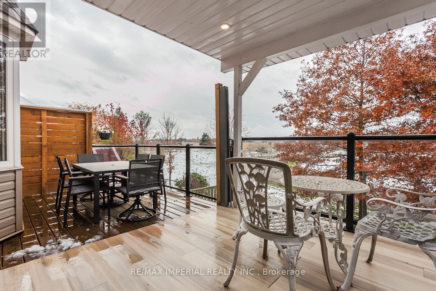 85 MAPLE RIDGE CRESCENT E - 10