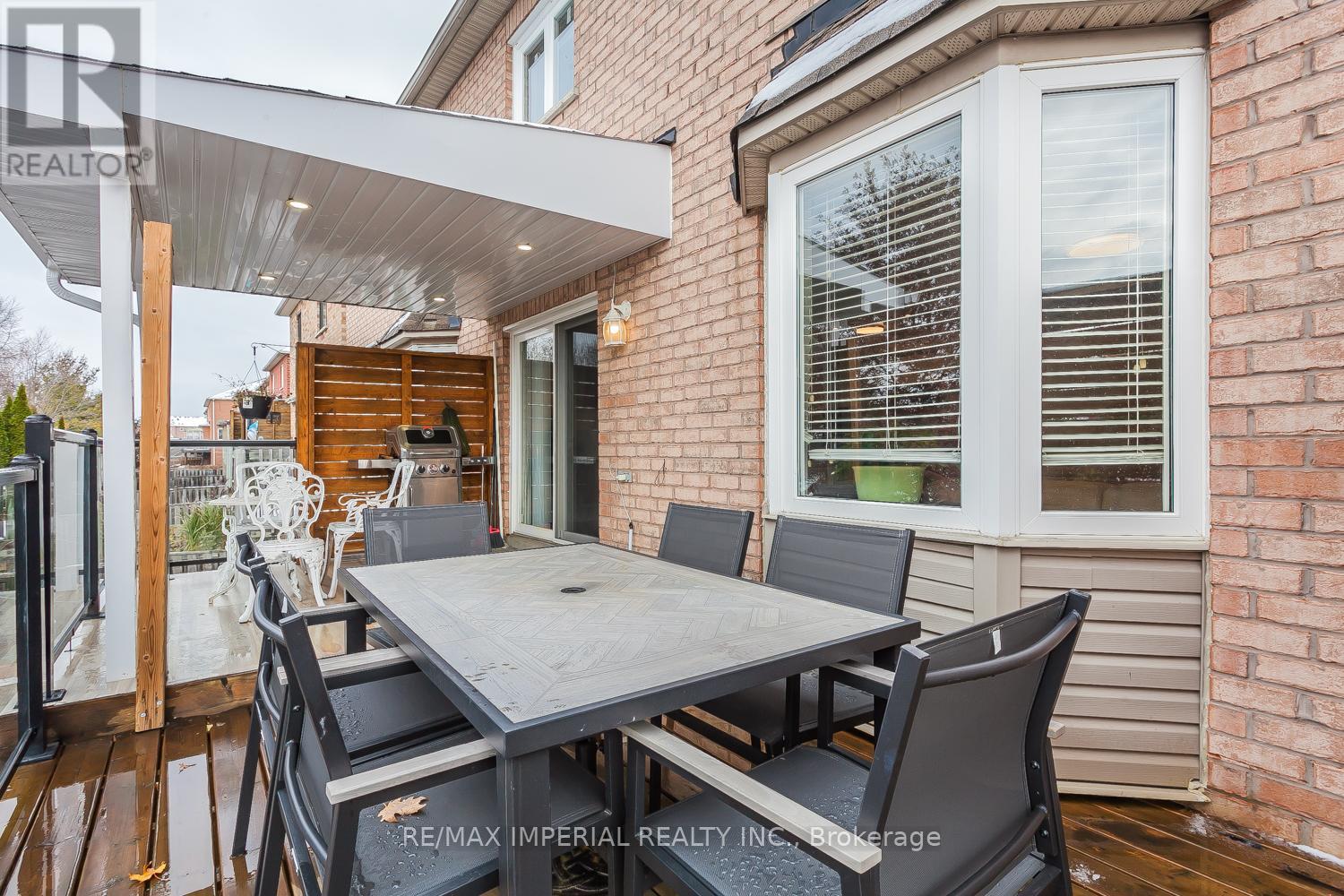 85 MAPLE RIDGE CRESCENT E - 11